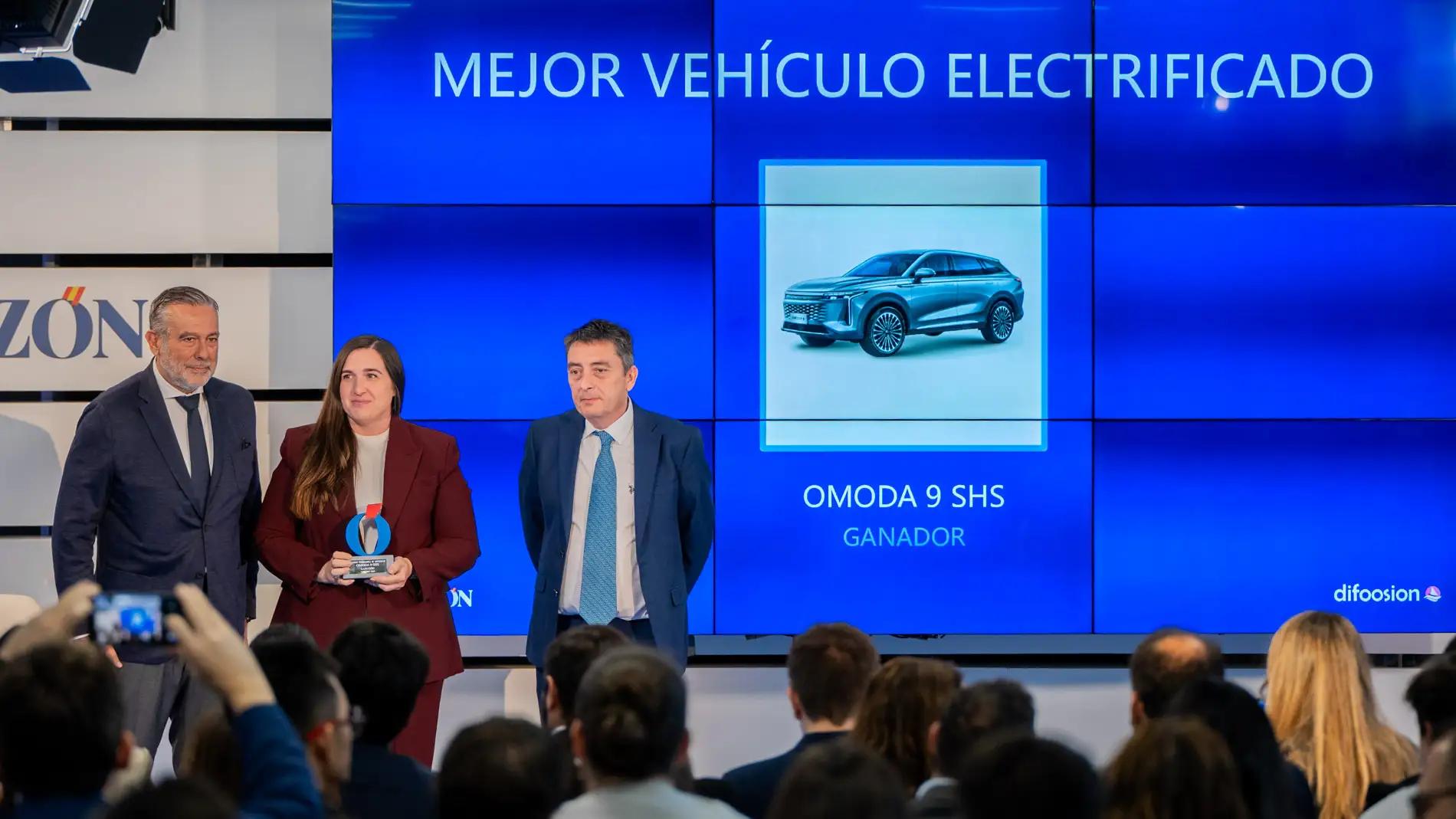 El OMODA 9 SHS, elegido ‘Mejor vehículo electrificado’ en los ‘Premios la razón de tecnología y consumo by Difoosion’